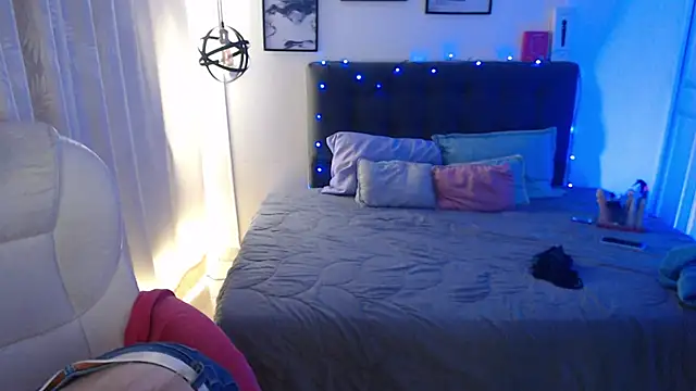 Snapshot of Rose_Thompson1 chatting on 23, 11, 2025 Rose Thompson1 online show from 23, 11, 2025