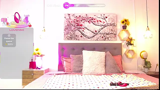 Snapshot of Rose_Thompson1 chatting on 19, 12, 2025 Rose Thompson1 online show from 19, 12, 2025