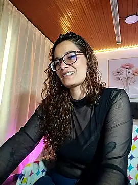 Rose Thompson1 online show from 30, 5, 2026