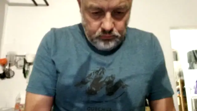 Snapshot of Berg_Boy chatting on 30, 9, 2025 Berg Boy online show from 30, 9, 2025