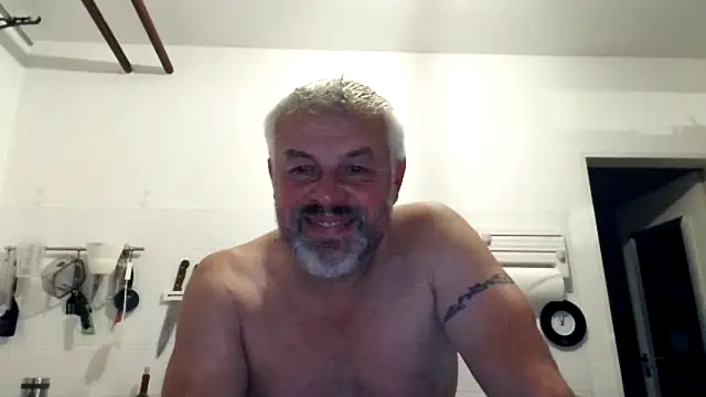 Snapshot of Berg_Boy chatting on 20, 10, 2025 Berg Boy online show from 20, 10, 2025