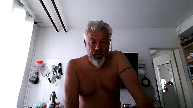 Snapshot of Berg_Boy chatting on 27, 3, 2026 Berg Boy online show from 27, 3, 2026