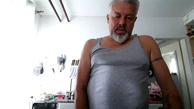 Snapshot of Berg_Boy chatting on 9, 4, 2026 Berg Boy online show from 9, 4, 2026