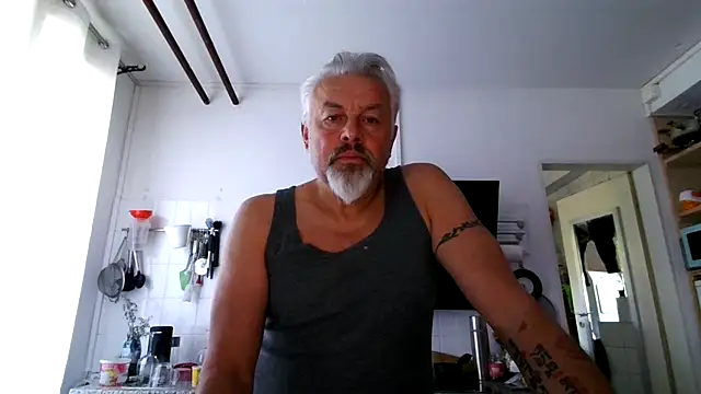 Snapshot of Berg_Boy chatting on 16, 5, 2026 Berg Boy online show from 16, 5, 2026