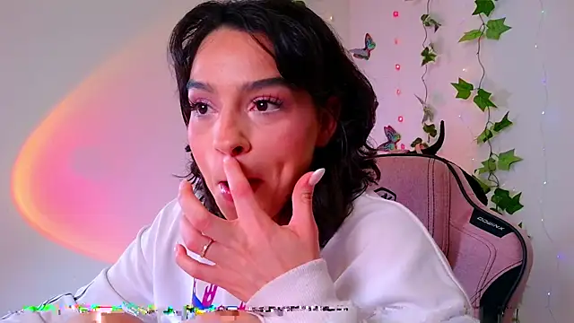 amyheaven  online show from 22, 9, 2025