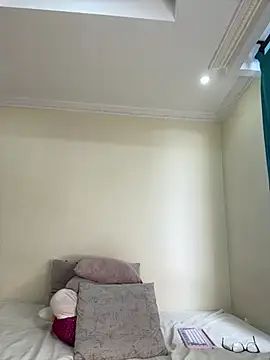 Ivelleee  online show from 12, 1, 2026