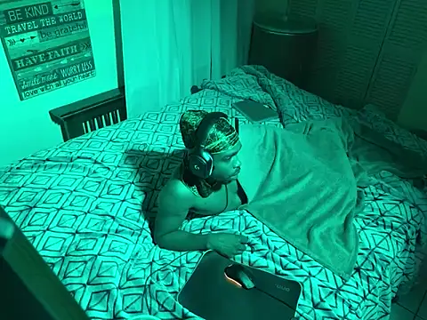 Snapshot of anthonyroth chatting on 20, 3, 2025 anthonyroth online show from 20, 3, 2025