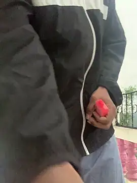 Snapshot of anthonyroth chatting on 8, 2, 2026 anthonyroth online show from 8, 2, 2026