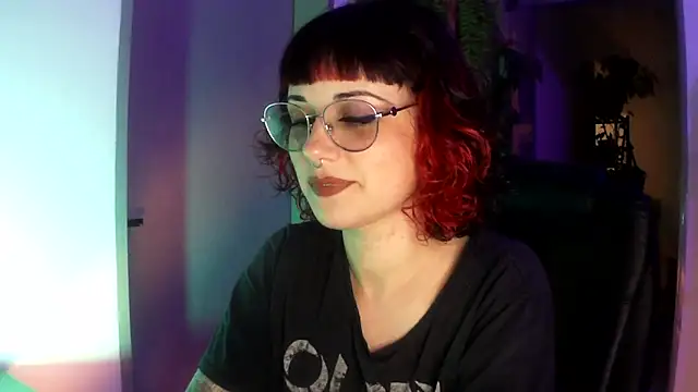 Snapshot of Acid_Girl_Ofc chatting on 7, 11, 2025 Acid Girl Ofc online show from 7, 11, 2025