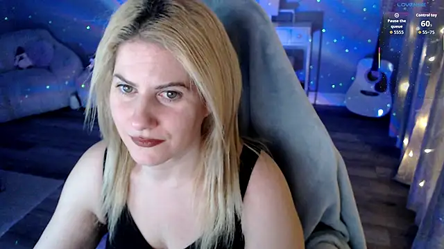 BellaStar84 online show from 12, 2, 2026