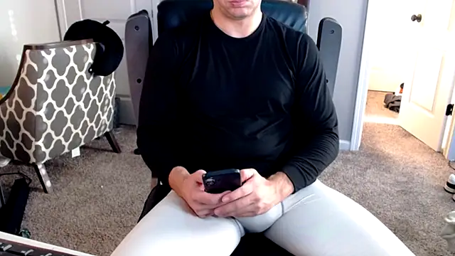 Snapshot of MidwestStroke chatting on 22, 2, 2026 MidwestStroke online show from 22, 2, 2026