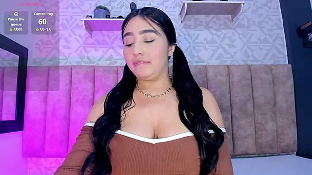 MelinaCruz online show from 10, 10, 2025