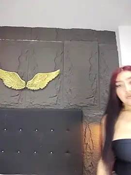 Snapshot of MelinaCruz chatting on 5, 3, 2026 MelinaCruz online show from 5, 3, 2026