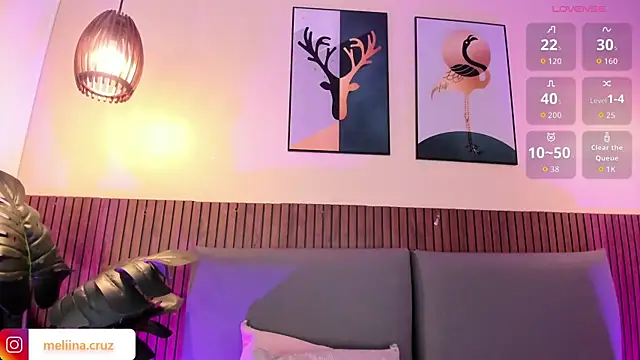 Snapshot of MelinaCruz chatting on 8, 4, 2026 MelinaCruz online show from 8, 4, 2026