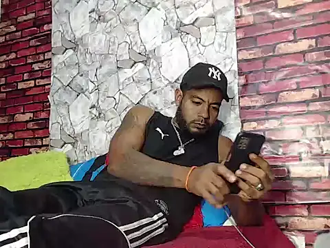 BladeFoxxx1 online show from 14, 6, 2026