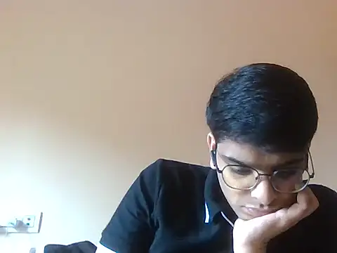 Snapshot of sutfvkii chatting on 2, 10, 2025 sutfvkii online show from 2, 10, 2025