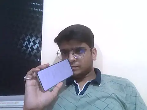 Snapshot of sutfvkii chatting on 7, 10, 2025 sutfvkii online show from 7, 10, 2025