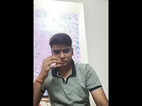 Snapshot of sutfvkii chatting on 29, 10, 2025 sutfvkii online show from 29, 10, 2025