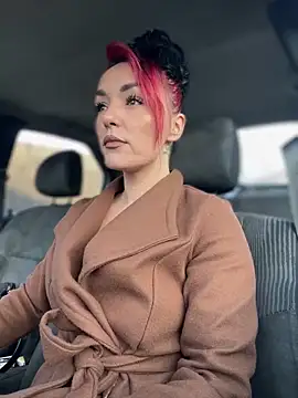 Snapshot of MeganFoxiy chatting on 6, 3, 2026 MeganFoxiy online show from 6, 3, 2026