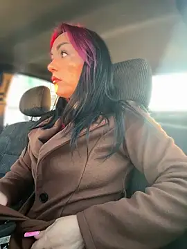 Snapshot of MeganFoxiy chatting on 6, 4, 2026 MeganFoxiy online show from 6, 4, 2026