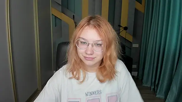 AngelinaLow online show from 22, 12, 2025