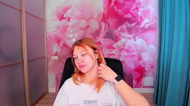 AngelinaLow online show from 2, 5, 2026
