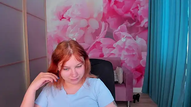 AngelinaLow online show from 16, 6, 2026