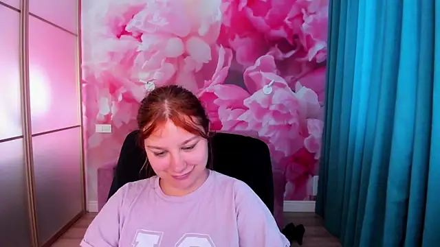 AngelinaLow online show from 20, 6, 2026