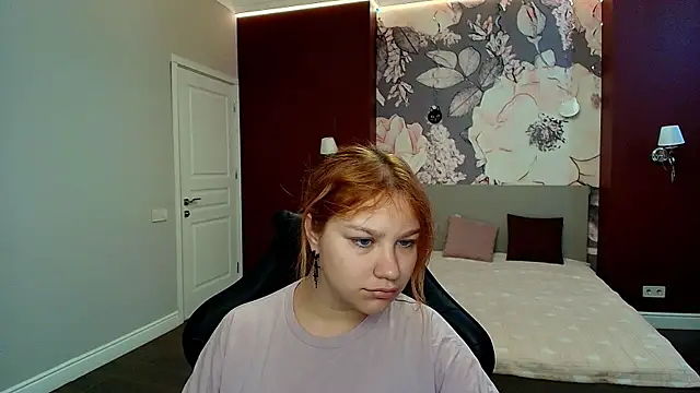 AngelinaLow online show from 28, 6, 2026