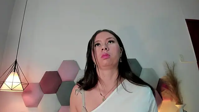 BeckyVidal online show from 13, 9, 2025