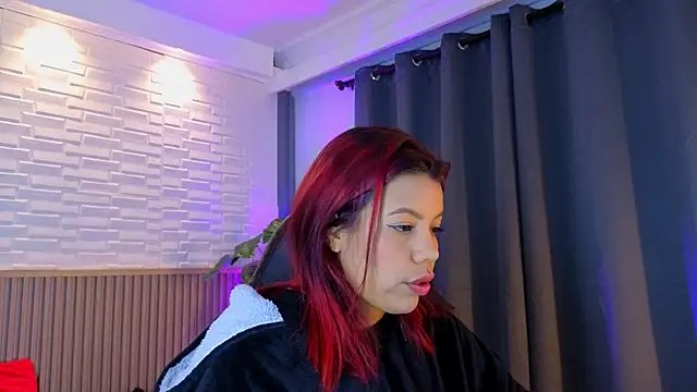 TiffanyWalk online show from 15, 9, 2025