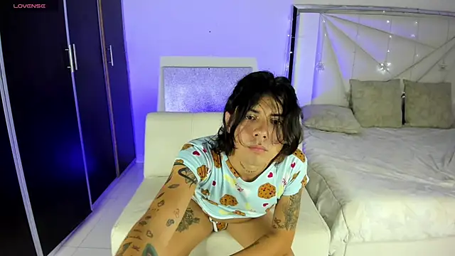 Zion Moore online show from 15, 3, 2025