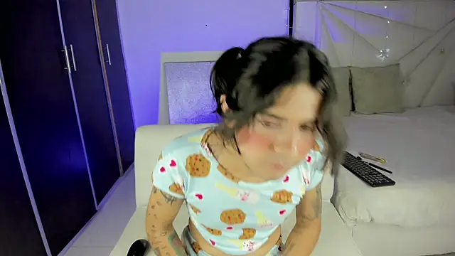 Zion Moore online show from 18, 3, 2025