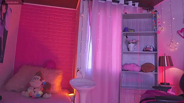 Snapshot of Madison_Mayer chatting on 23, 9, 2025 Madison Mayer online show from 23, 9, 2025