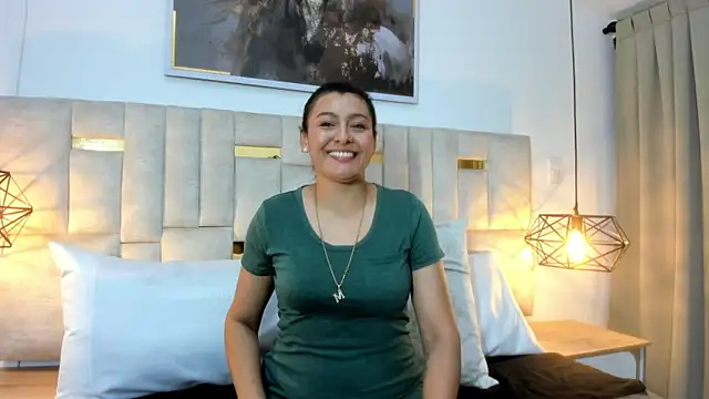 Snapshot of Agatha_Manson chatting on 21, 3, 2025 Agatha Manson online show from 21, 3, 2025