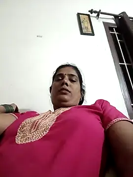 kissmetha online show from 25, 2, 2026