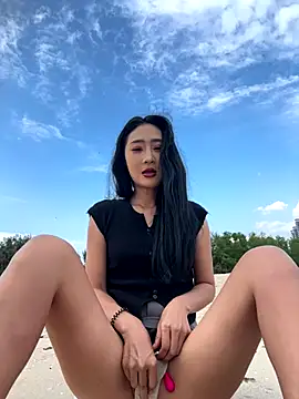 linger-23 online show from 2, 11, 2025