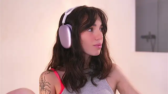 mystica  online show from 7, 10, 2025