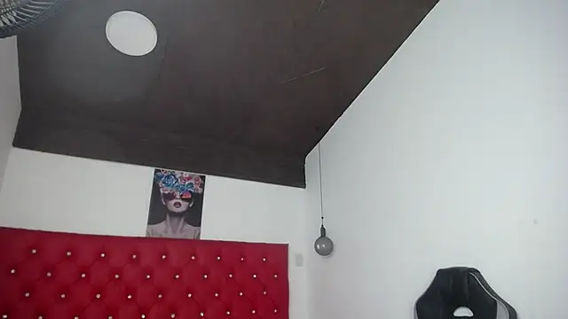 kriss sweetboobs10 online show from 15, 5, 2026