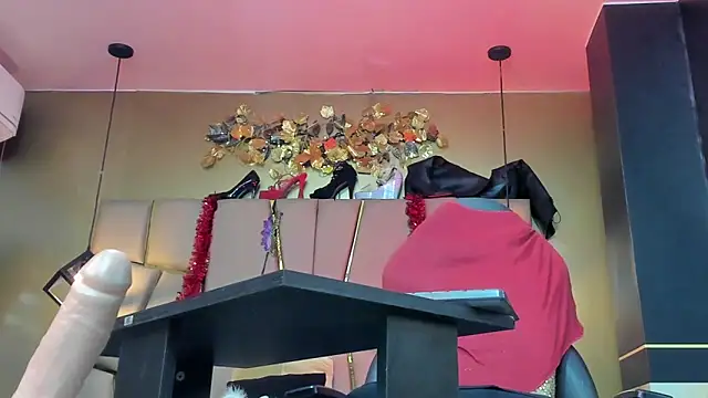 Snapshot of Kendraa_Hot chatting on 3, 2, 2026 Kendraa Hot online show from 3, 2, 2026