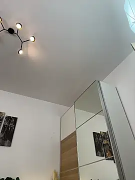 Snapshot of CelineReys chatting on 16, 12, 2025 CelineReys online show from 16, 12, 2025