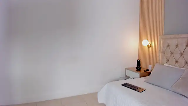 Hera goddesss online show from 14, 10, 2025