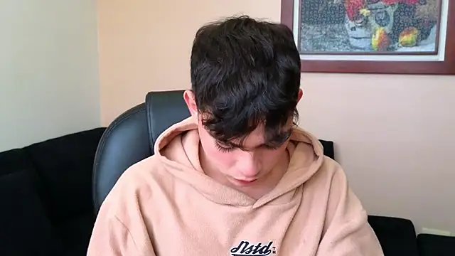 Snapshot of lukeboyce33 chatting on 18, 10, 2025 lukeboyce33 online show from 18, 10, 2025