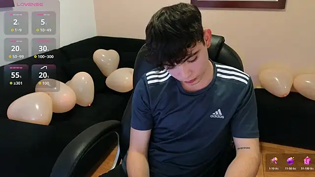 Snapshot of lukeboyce33 chatting on 6, 2, 2026 lukeboyce33 online show from 6, 2, 2026