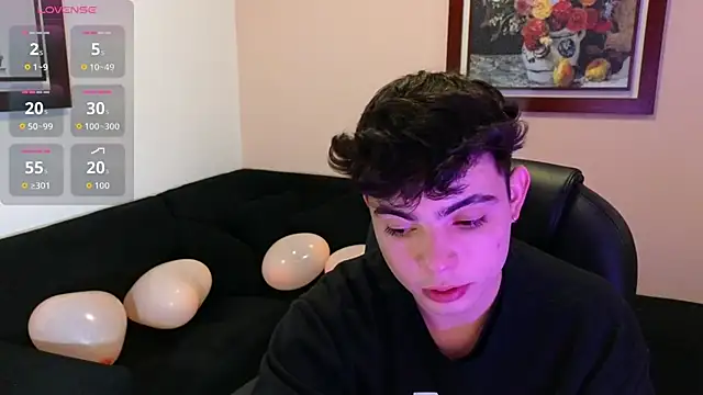 Snapshot of lukeboyce33 chatting on 7, 2, 2026 lukeboyce33 online show from 7, 2, 2026