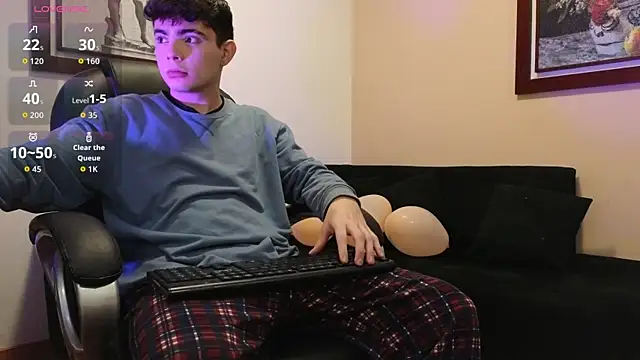 Snapshot of lukeboyce33 chatting on 8, 2, 2026 lukeboyce33 online show from 8, 2, 2026