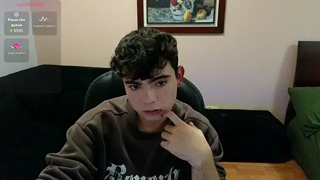 Snapshot of lukeboyce33 chatting on 9, 4, 2026 lukeboyce33 online show from 9, 4, 2026