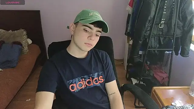 lukeboyce33 online show from 19, 5, 2026
