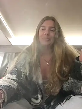 Snapshot of Amesthyst_destiny chatting on 3, 4, 2026 Amesthyst destiny online show from 3, 4, 2026