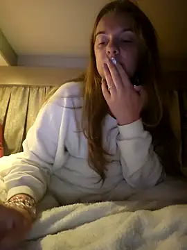 Snapshot of Amesthyst_destiny chatting on 10, 4, 2026 Amesthyst destiny online show from 10, 4, 2026